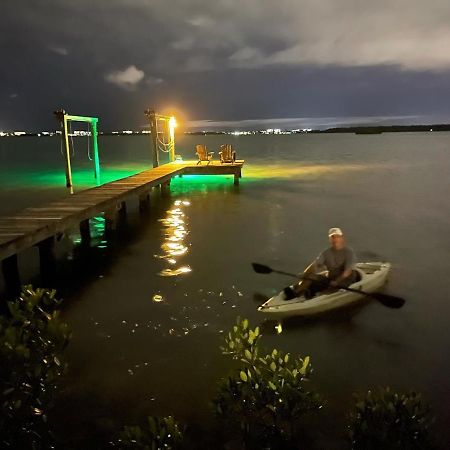 Perfecto'S Retreat- Luxury Cabin Villa St. Petersburg Esterno foto
